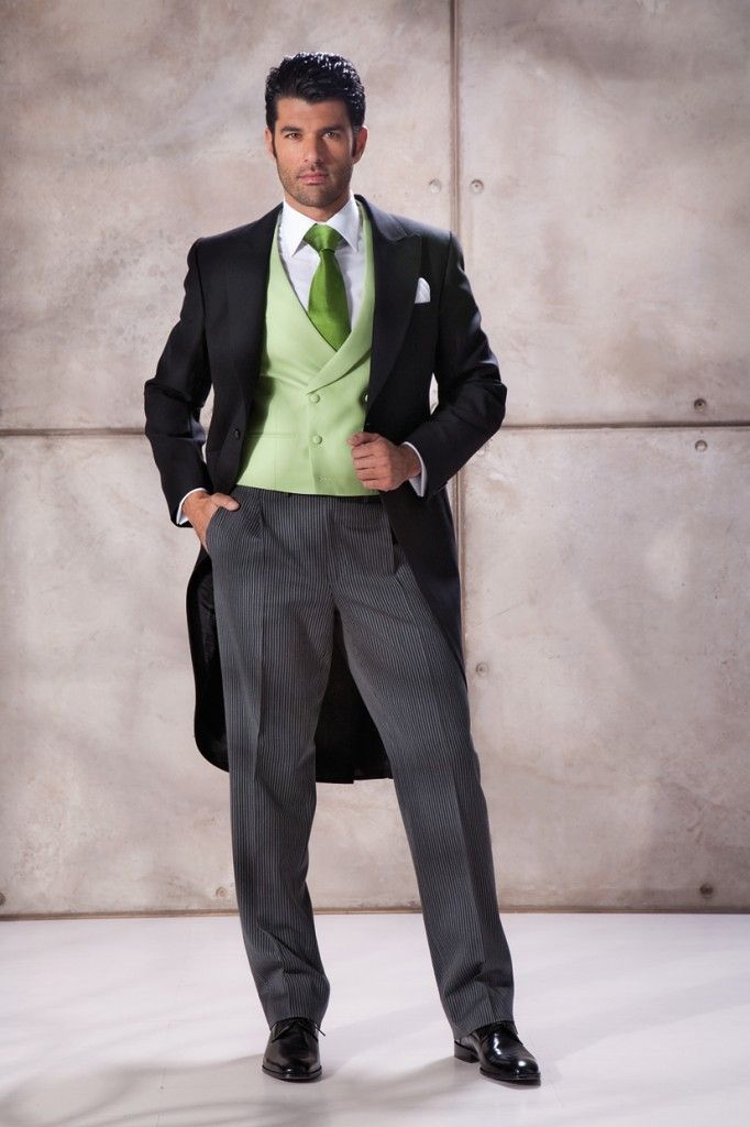 CHAQUÉ CON CHALECO CRUZADO VERDE