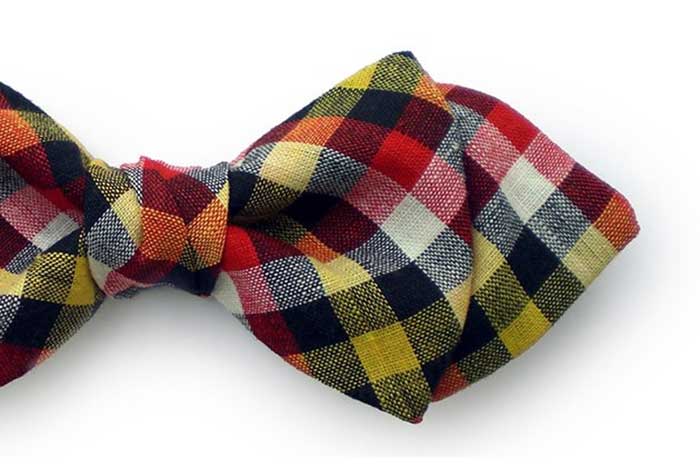 CÓMO HACER EL NUDO DE LA PAJARITA