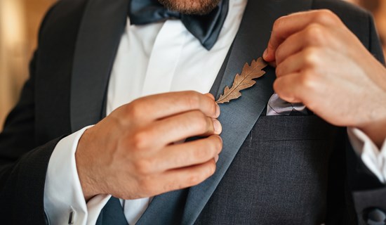 “¿COMPRAR O ALQUILAR? ¿CUÁL ES LA MEJOR OPCIÓN PARA ESCOGER TU TRAJE DE NOVIO?”